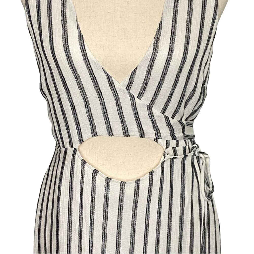 ASTR The Label Aida Cutout Midi Wrap Dress Women’s Size Large - Picture 5 of 12